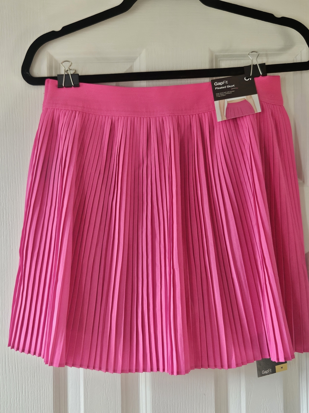 GAP Women's Hot Pink Pleated Skort